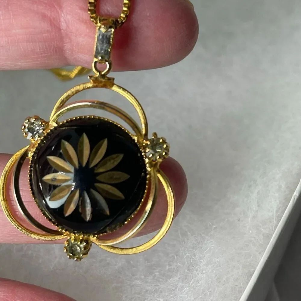Vintage reverse painted floral black glass gold tone necklace